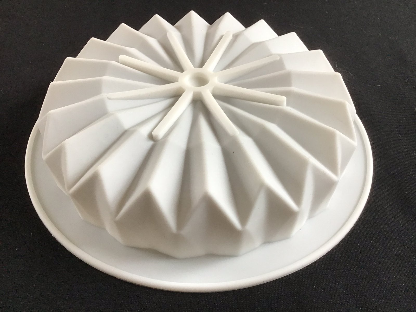 Siliconen taartvorm mal diamant cakevorm bakvorm vorm 5.5 dl, Ophalen of Verzenden, Nieuw, Taarten, Bakvorm