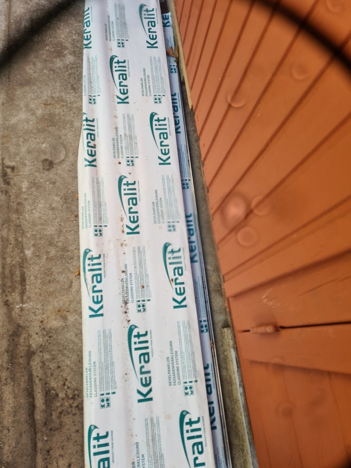 Keralit gevelbekleding potdekseldeel - zwart eiken  (nieuw), Ophalen, Nieuw, Overige materialen, Minder dan 20 mm