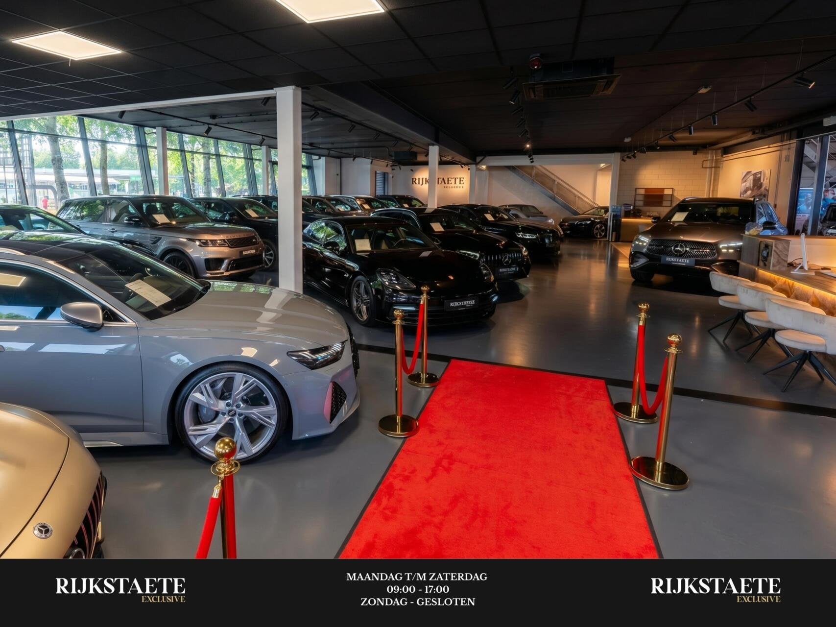 Audi RS3 Limousine 2.5 TFSI Quattro|PANO|MAXTON|19''|B&O|CAM, Auto's, Automaat, Dealer onderhouden, Gebruikt, RS3