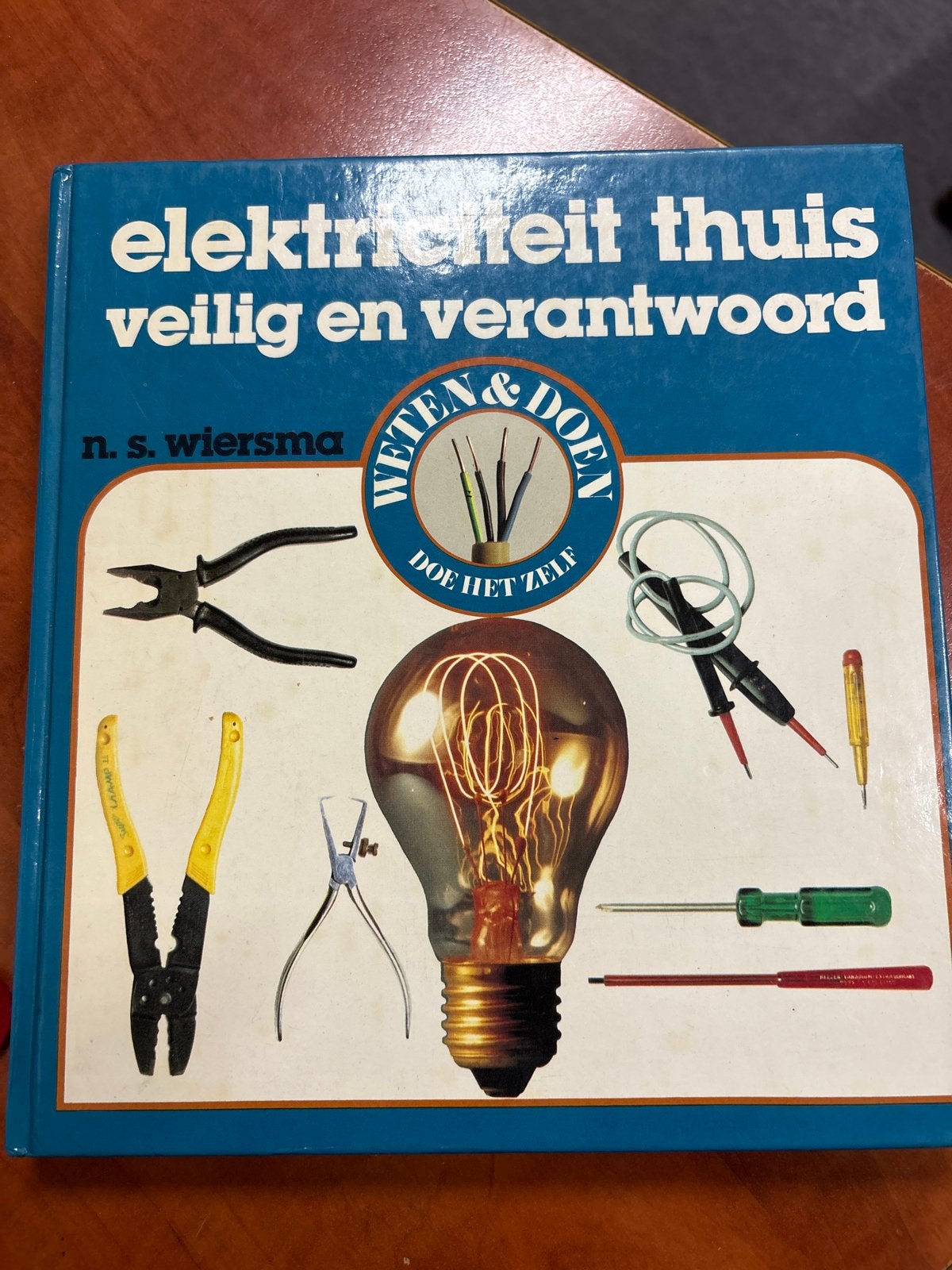 Elektriciteit Thuis: Veilig en Verantwoord - Doe Het Zelf, Boeken, Verzenden, Gelezen, Elektrotechniek