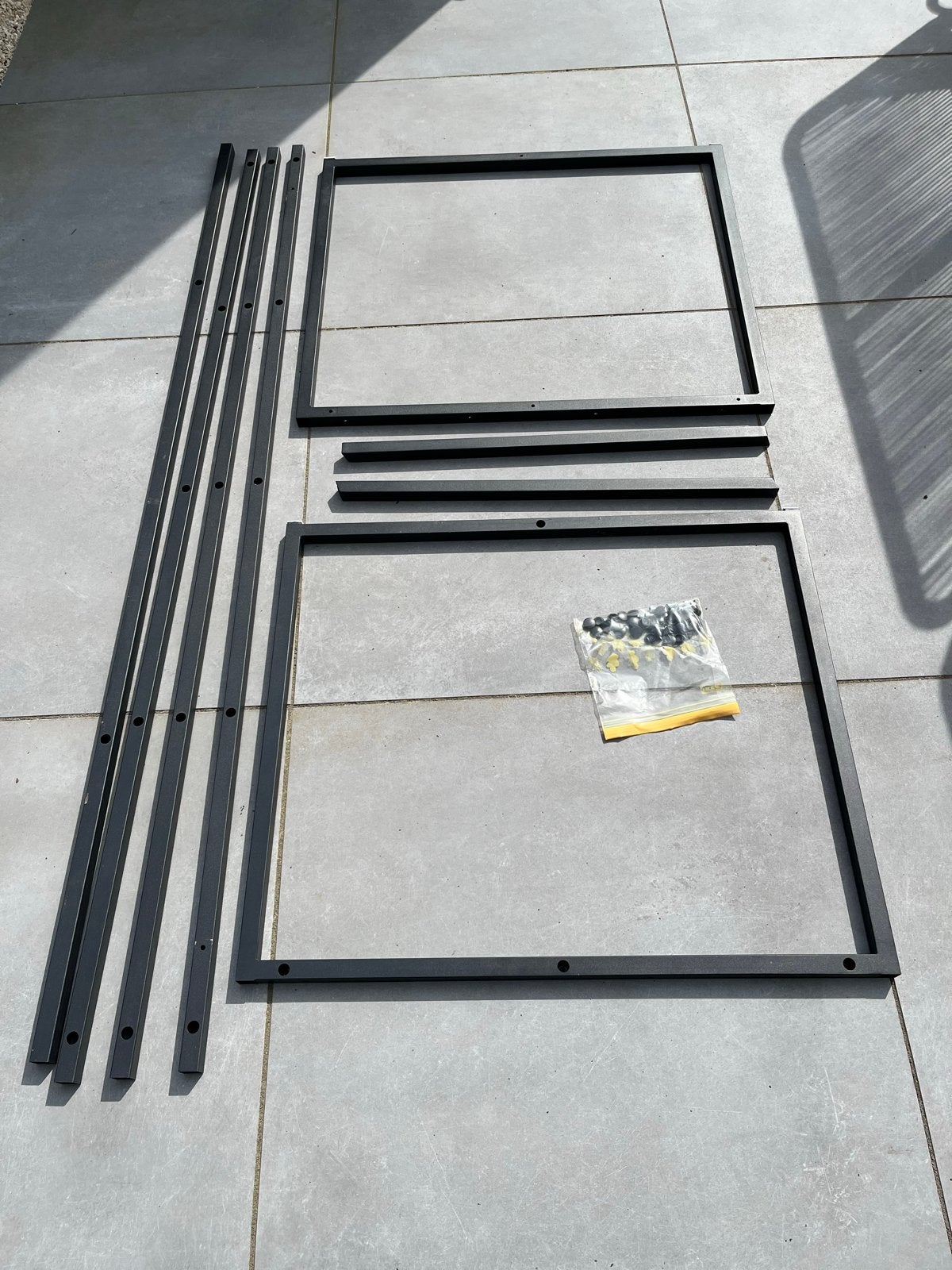 Zwart metalen frame voor eettafel, Ophalen, Nieuw