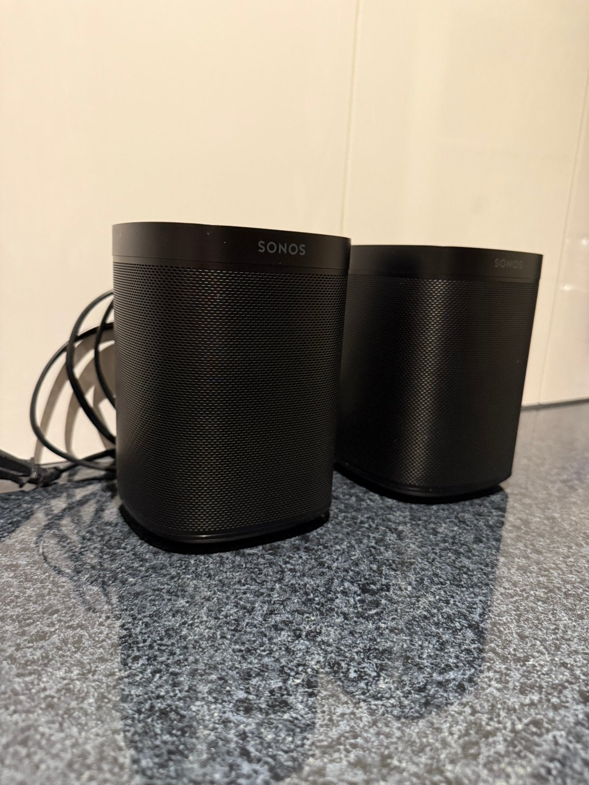 Sonos play one