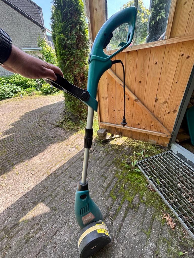 Elektrische voegenborstel - Onkruidborstel, Tuin en Terras, Ophalen, Gebruikt, Elektrische grasmaaier