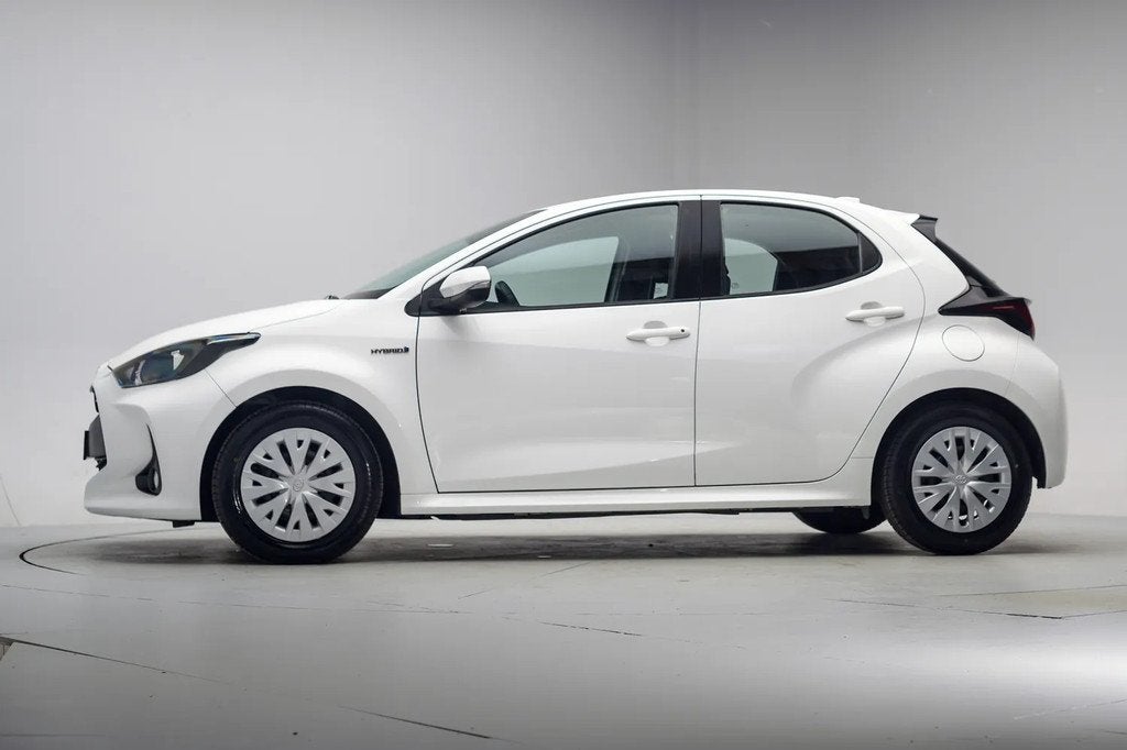 Toyota Yaris 1.5 Hybrid Business Aut [ Navi Adapt.cruise App, Auto's, 450 kg, Gebruikt, 450 kg, Wit