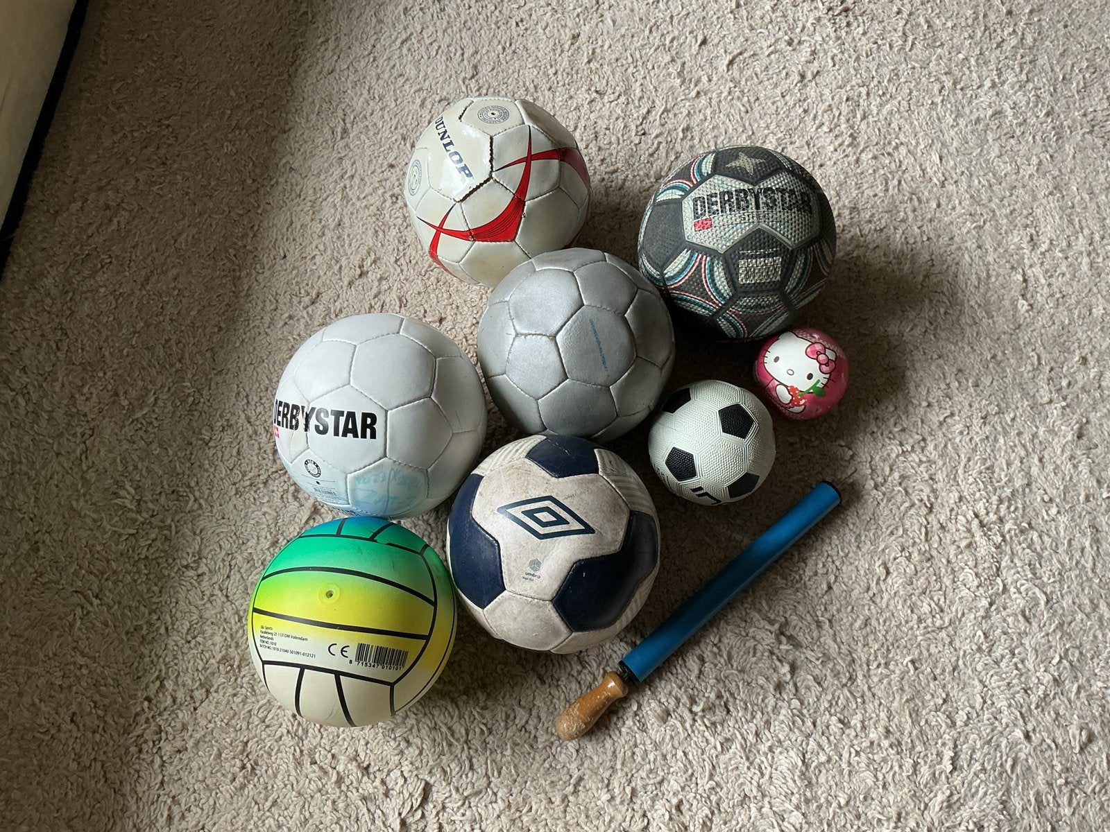 Voetballen en pompje - Diverse maten en merken opbr giro 555, Sport en Fitness, Voetbal, Maat XS of kleiner, Ophalen of Verzenden