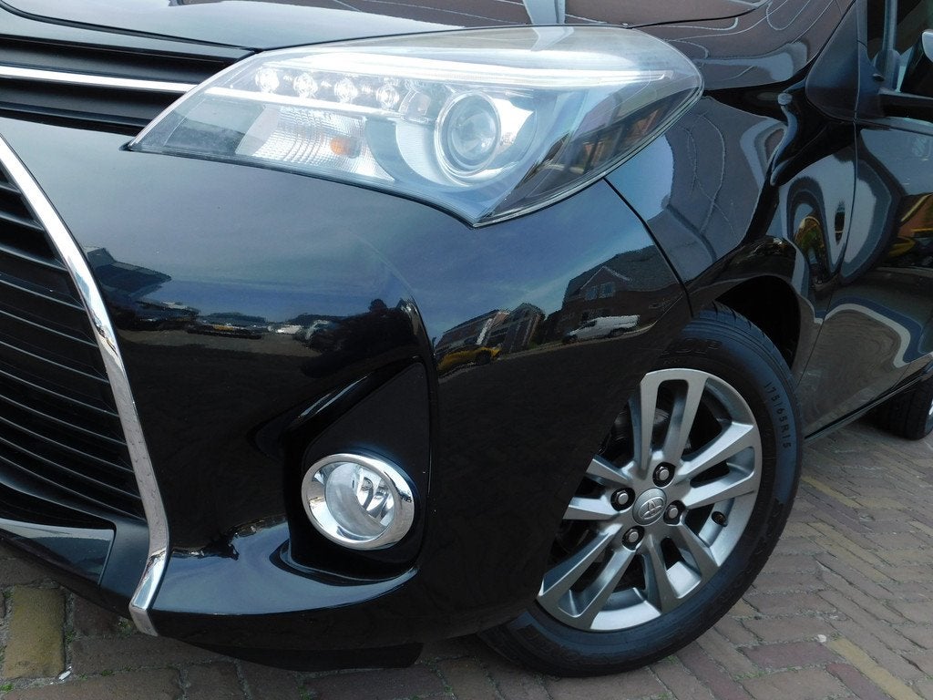 Toyota Yaris 1.3 VVT-i Trend | Trekhaak | Navi (bj 2016), Auto's, 12 maanden, Euro 6, 4 cilinders, Zwart