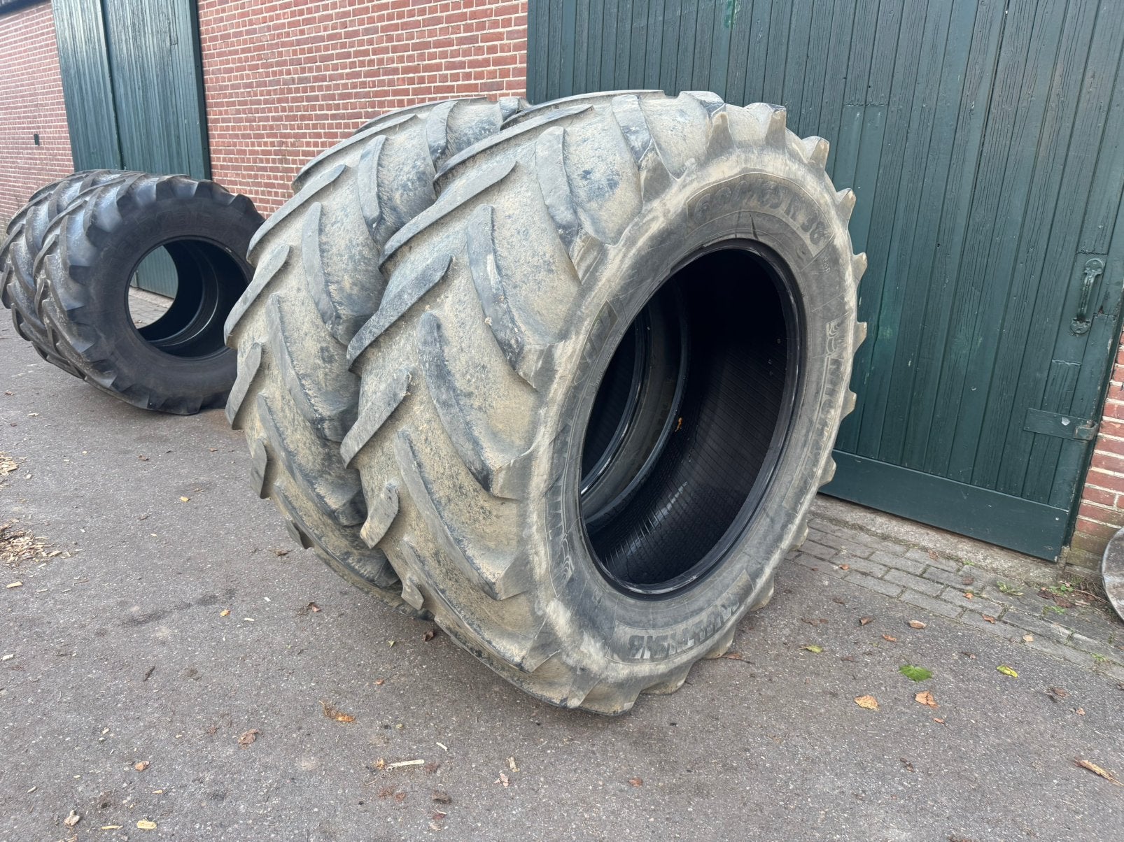 Michelin 600/65R38 banden 600 65 38, Ophalen