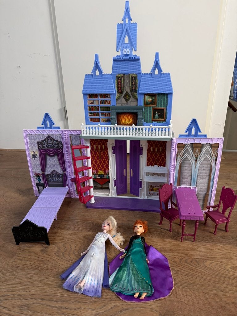 Disney Frozen Kasteel met Elsa en Anna poppen, Ophalen of Verzenden, Gebruikt, Overige typen