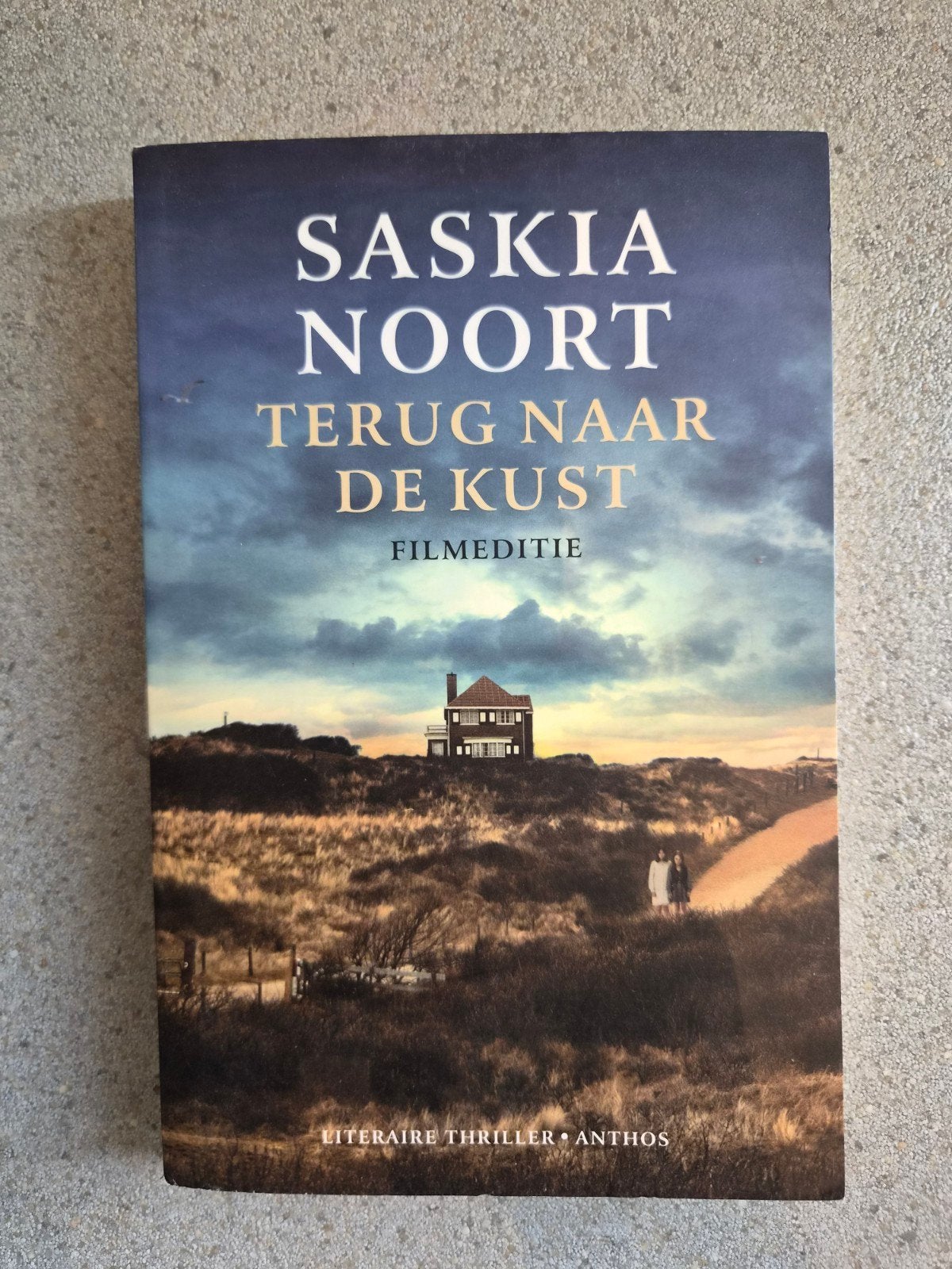 Saskia Noort - Nieuwe Buren & Terug naar de Kust (2 boeken), Ophalen of Verzenden, Gelezen, Saskia Noort, Nederland