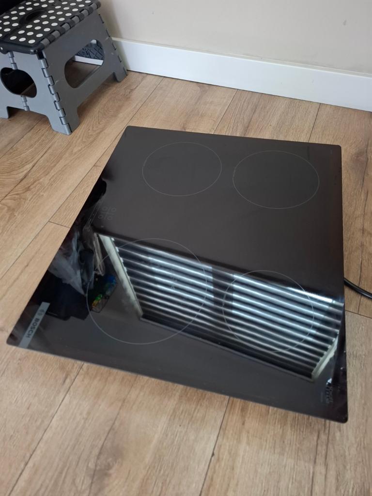 Inbouw inductie kookplaat bosch met powerBoost-functie izgst, Zo goed als nieuw, Energieklasse A of zuiniger, Inbouw, Inductie