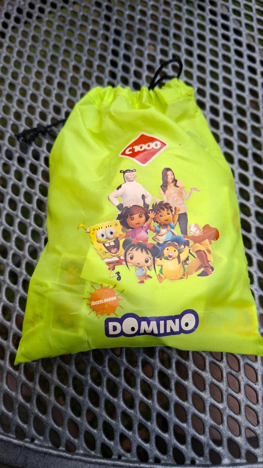 Domino C1000 Nickelodeon Reisspel met diverse figuren, Gebruikt, Een of twee spelers, C1000 / Nickelodeon, Ophalen of Verzenden
