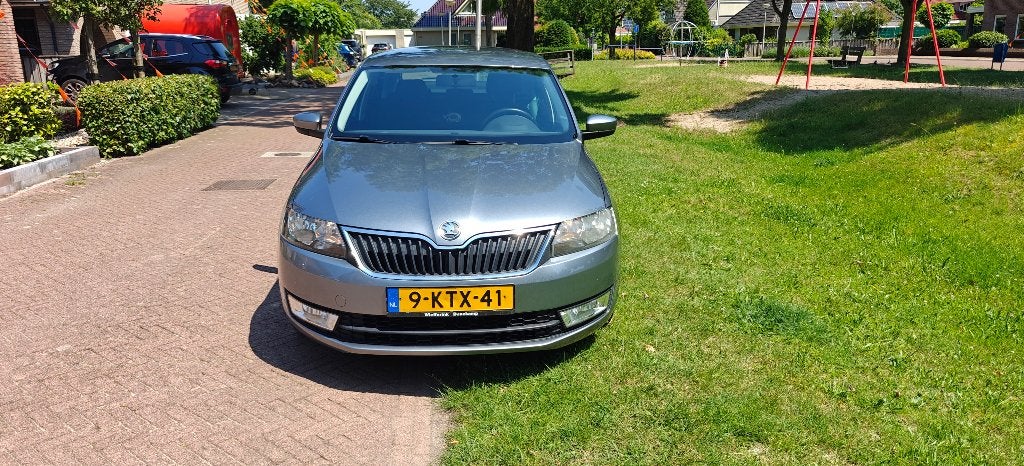 Skoda Rapid 1.2 TSI 63KW 2013 Grijs, Voorwielaandrijving, Stof, 4 cilinders, Electronic Stability Program (ESP)