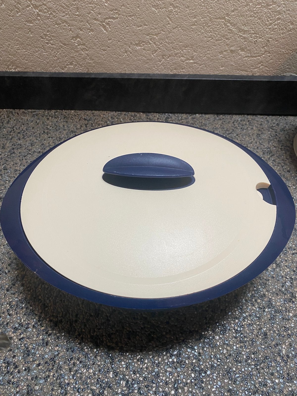 Tupperware kom met deksel, Ophalen, Zo goed als nieuw, Bak of Kom