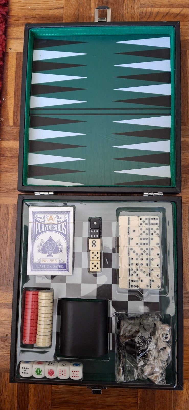 Bordspellen set 6-in-1: schaken, dammen, backgammon en meer, Vijf spelers of meer, Ophalen of Verzenden, Zo goed als nieuw, Reisspel