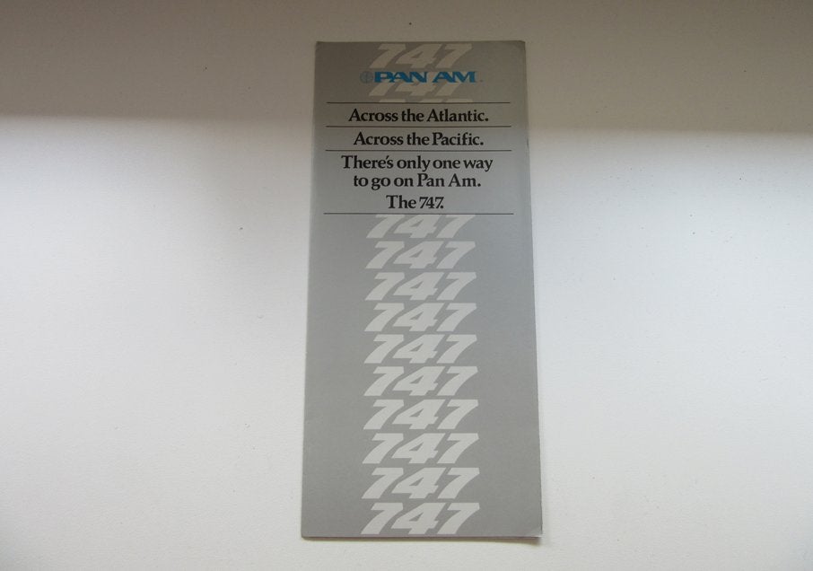 Pan Am 747 brochure Across the Atlantic Across the Pacific, Verzamelen, Verzenden, Zo goed als nieuw, Overige typen