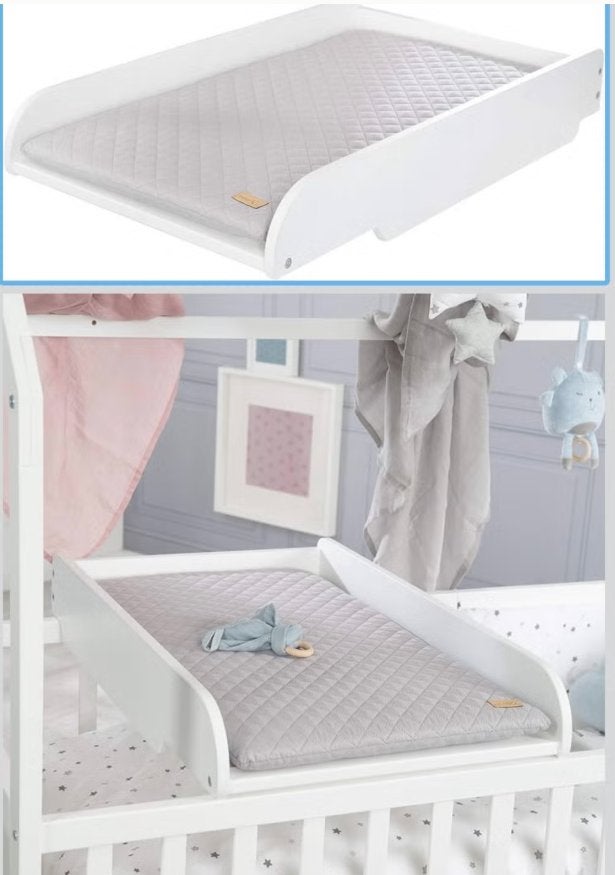 Roba changing table with mat - crib compatible, Kinderen en Baby's, Kinderkamer | Commodes en Kasten, Ophalen, Gebruikt, 50 tot 70 cm