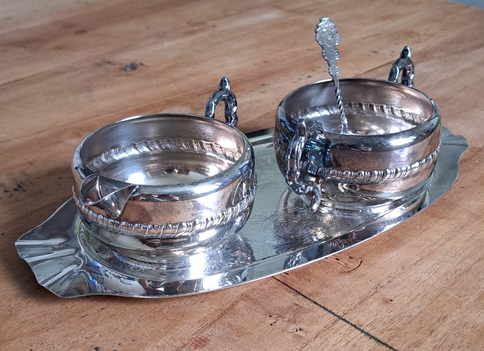 Melkkannetje suikerpotje dienblad en lepeltje verzilverd, Overige materialen, Onbekend, Ophalen of Verzenden, Onbekend