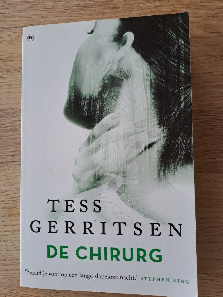 TESS GERRITSEN. DE CHIRURG., Gelezen, Stephen King, Ophalen of Verzenden, Amerika