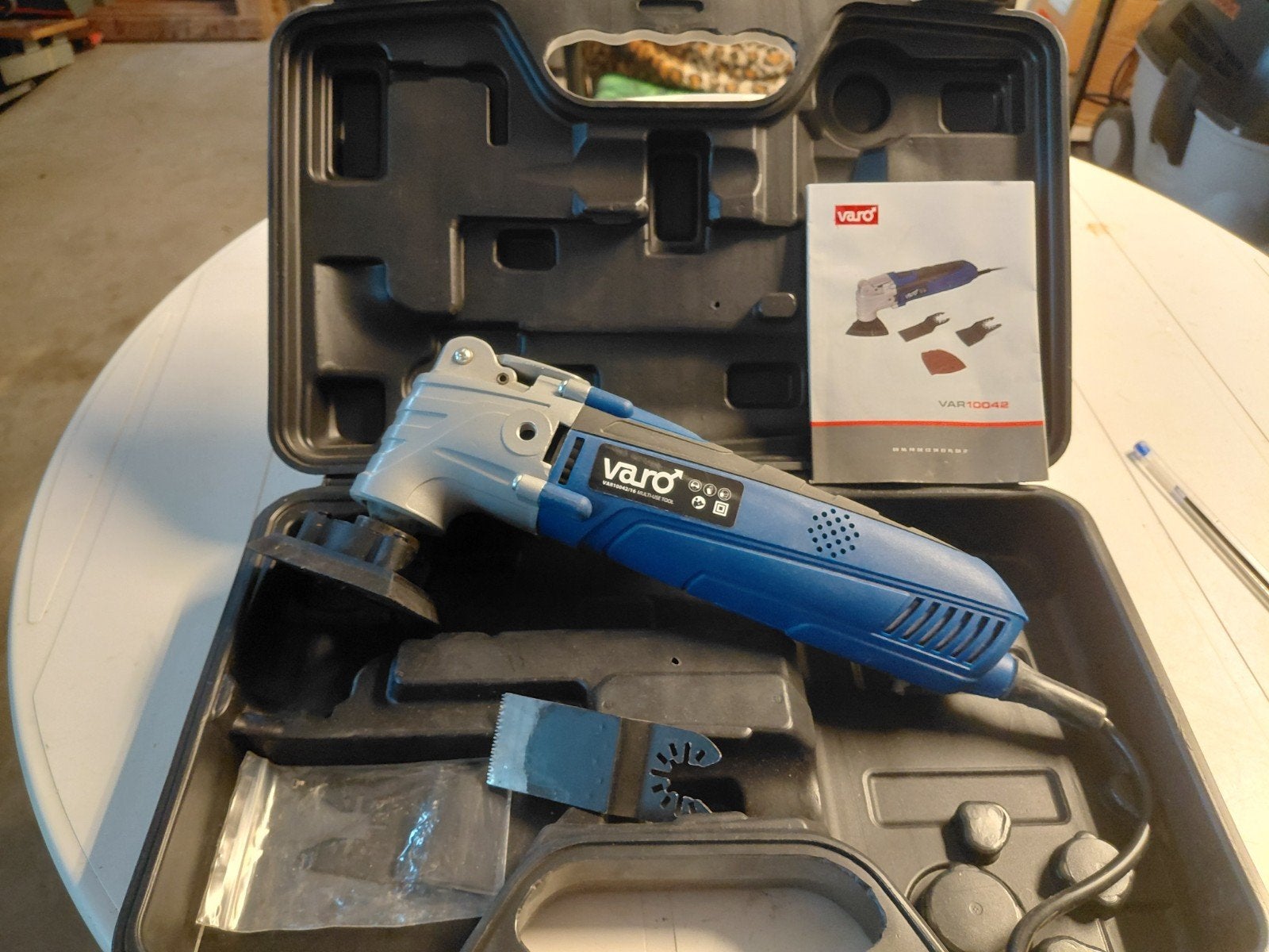Varo VAR10042 Multitool met accessoires en koffer, Ophalen of Verzenden, Zo goed als nieuw, Multitool, Overige merken