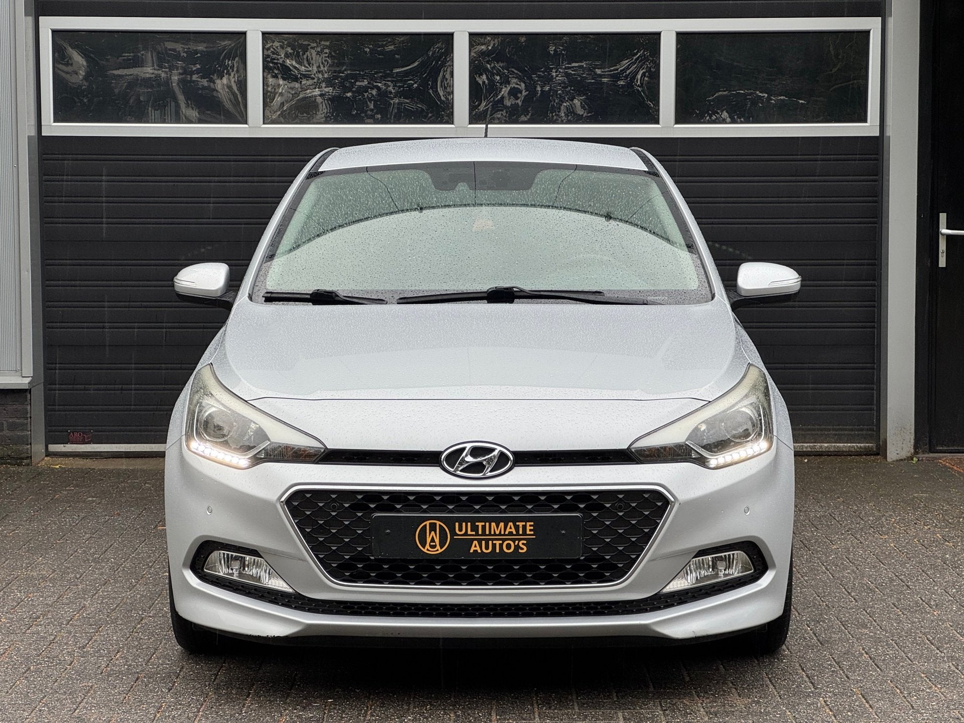 Hyundai I20 1.4 Business Edition Automaat, Cruise, Auto's, 101 pk, Gebruikt, Origineel Nederlands, Bedrijf