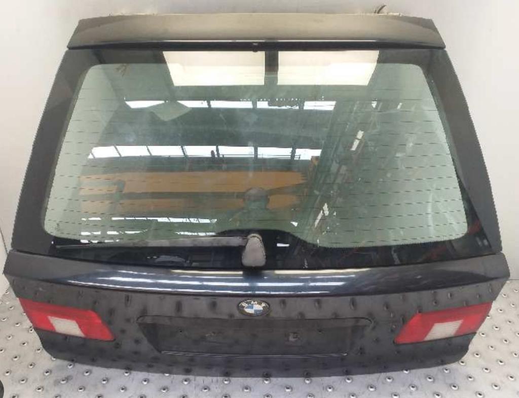 GEZOCHT roestvrije achterklep e39 touring black sapphire 475, Ophalen, Gebruikt, Achterklep, Achter