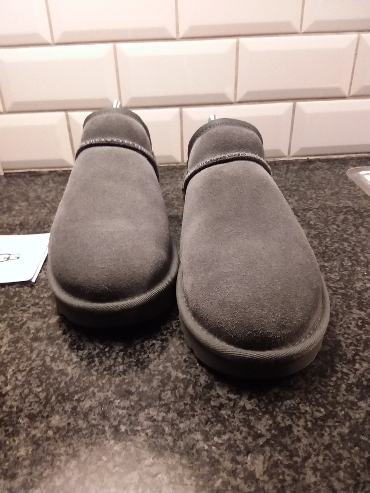 Ugg Classic Slipper. Maat 38, Ophalen of Verzenden, Grijs