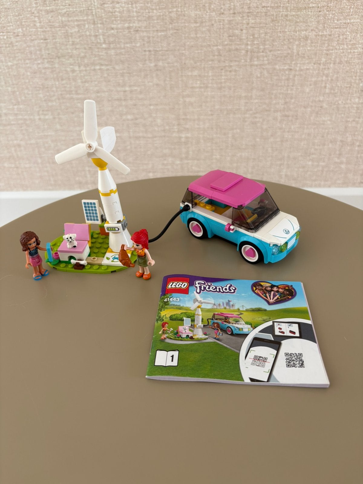 41443 lego friends windmolen en ‘electrische’ auto, Ophalen of Verzenden, Zo goed als nieuw