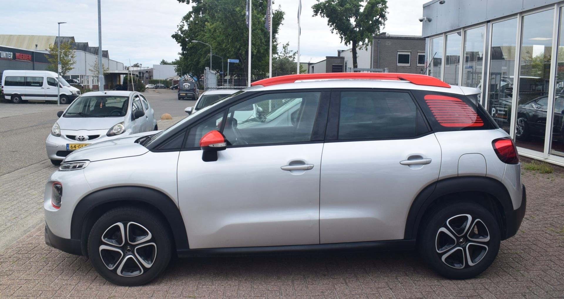 Citroen C3 AIRCROSS 1.2 PureTech S&S Feel | LED VERLICHTING, Auto's, Dealer onderhouden, Bedrijf, 600 kg, 3 cilinders