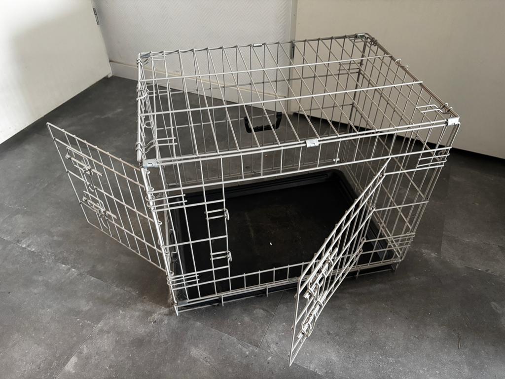 Bench voor kleine hond / pup, Ophalen, Zo goed als nieuw
