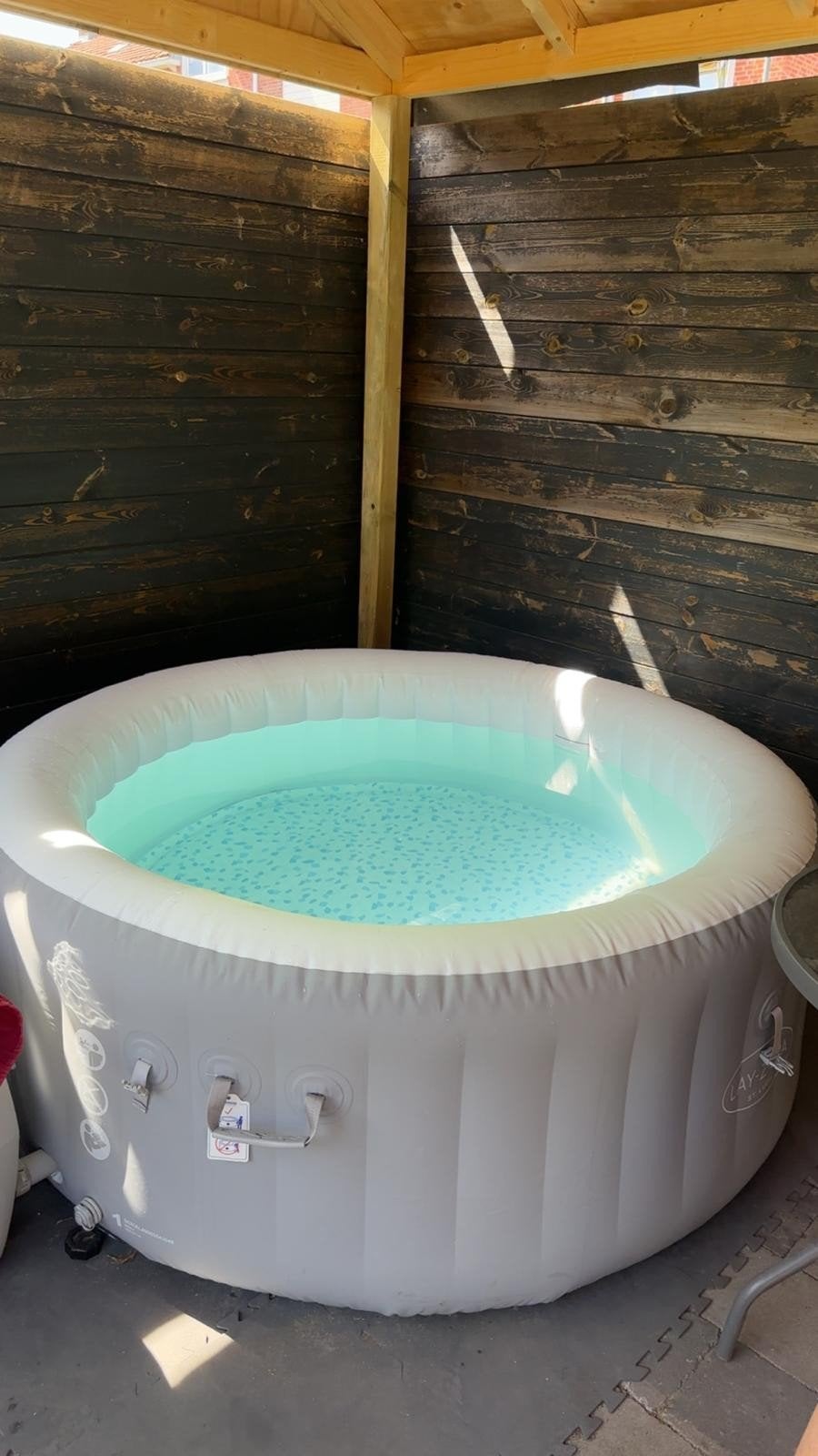 Lay-Z-Spa jacuzzi – compleet met nieuwe filters, bekerhouder, Ophalen, Zo goed als nieuw, Filter, Opblaasbaar