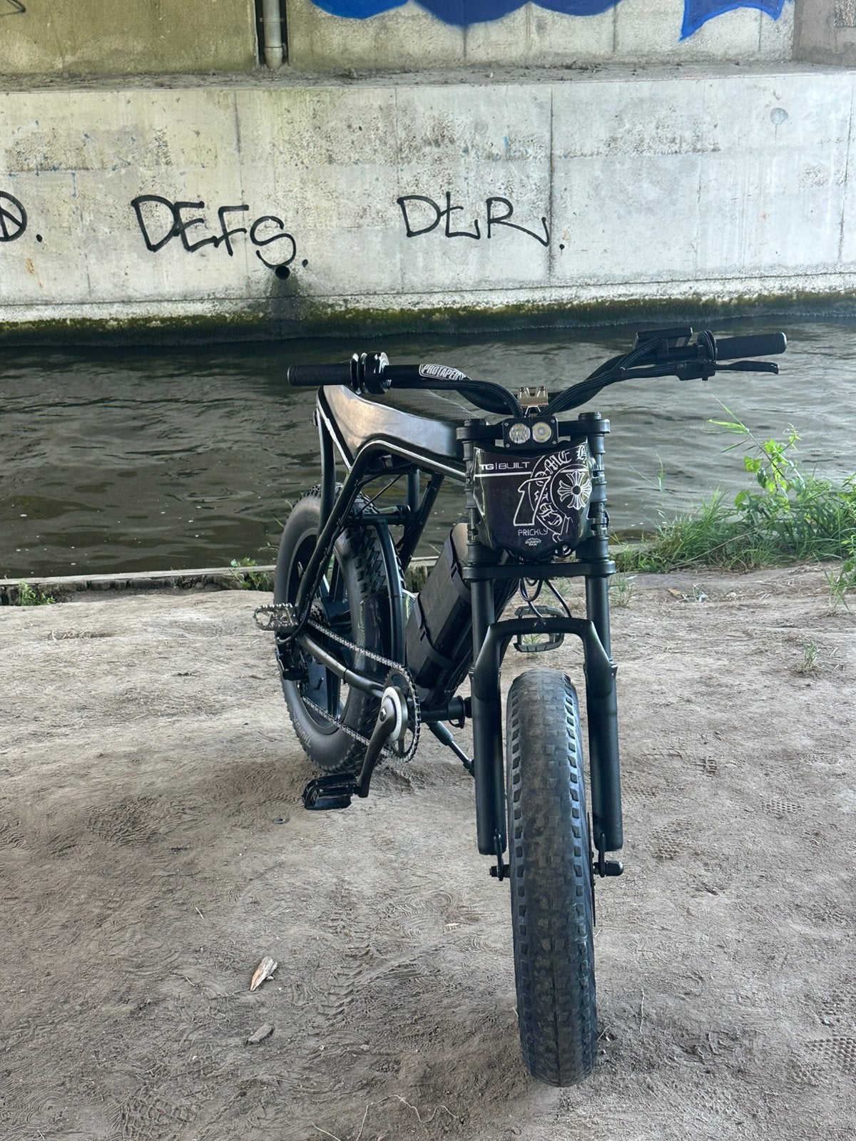 Ouxi V8 2.0 Fatbike – Custom en in zeer nette staat, Zo goed als nieuw, 59 cm of meer, 30 tot 50 km per accu, Ophalen