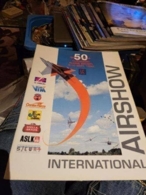 Airplane, Verzamelen, Luchtvaart en Vliegtuigspotten, Ophalen of Verzenden, Zo goed als nieuw, Boek of Tijdschrift