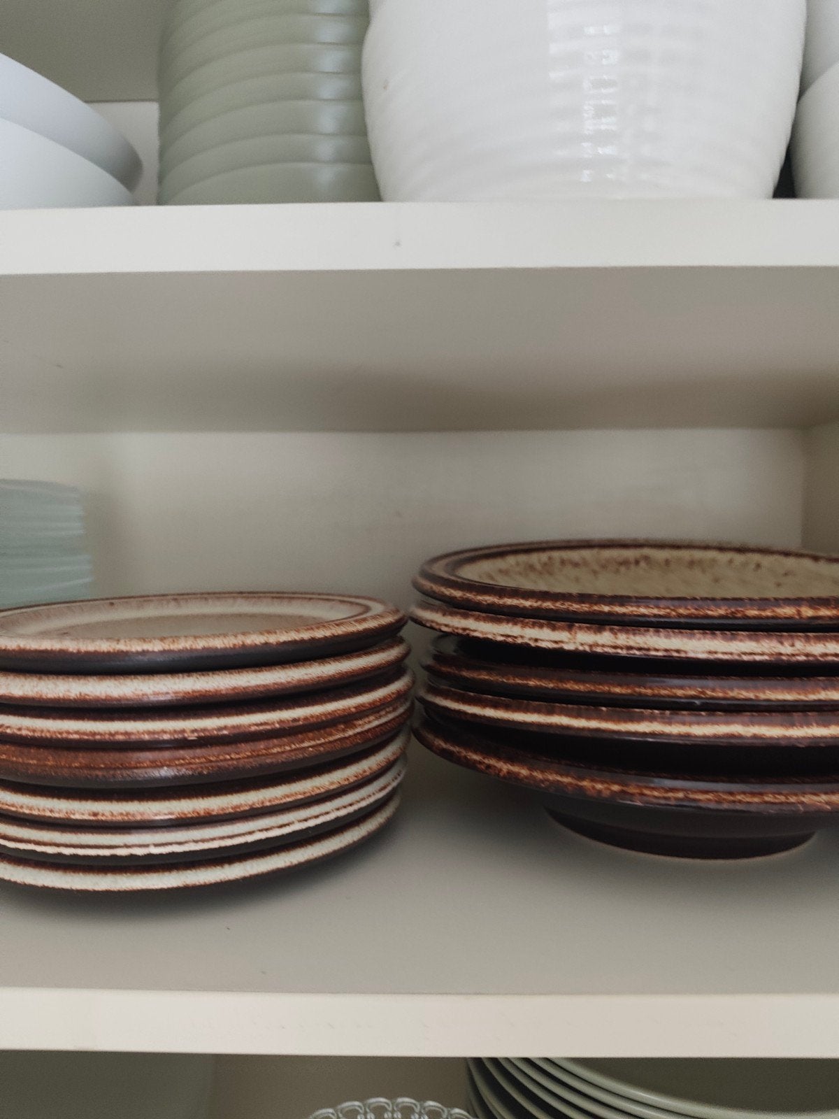 Vintage gespikkeld servies jaren '70: diepe en gebaksbordjes, Ophalen
