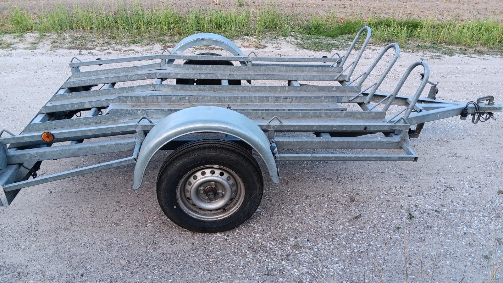 Motortrailer 3 motoren, Ophalen