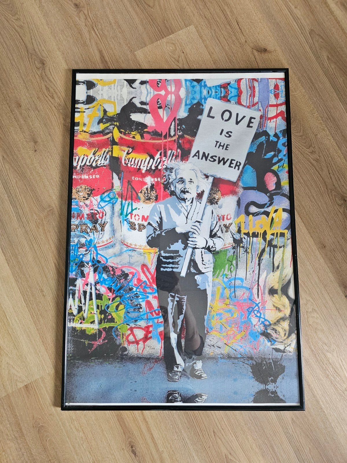 Ingelijste print: Einstein 'Love is the Answer' (graffiti), Ophalen, 50 – 75, Minder dan 50 cm, Print