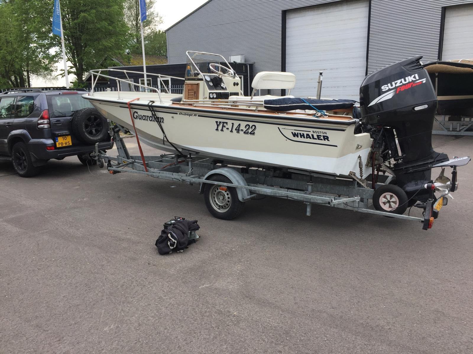Boston Whaler Outrage 19 zonder motor , en trailer, Watersport en Boten, Gebruikt, Ophalen, 70 pk of meer, Buitenboordmotor