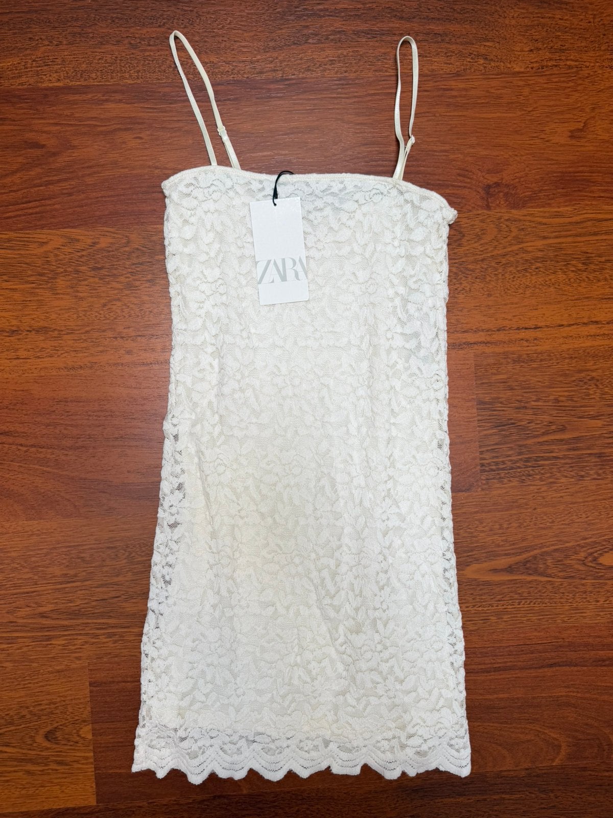 Jurk van de Zara, Wit, Nieuw, Ophalen of Verzenden, Maat 34 (XS) of kleiner