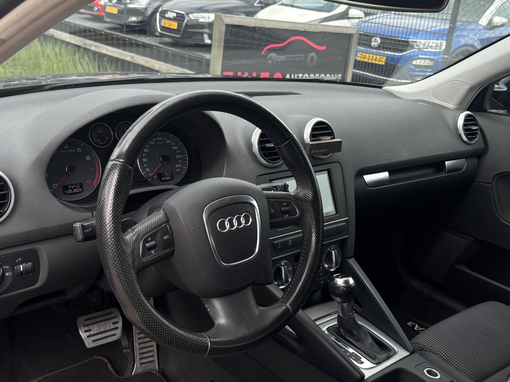 Audi A3 Sportback 1.2 TFSI Attraction Pro Line Business trek, Auto's, Audi, Euro 5, Gebruikt, 4 cilinders, Blauw