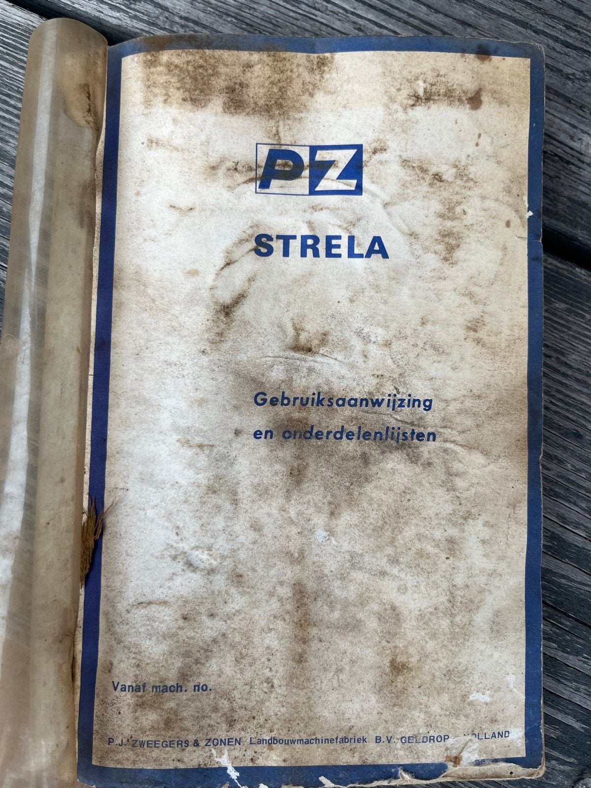 PZ Strela Gebruiksaanwijzing en Onderdelenlijsten, Boeken, Ophalen of Verzenden, Gelezen, Catalogus