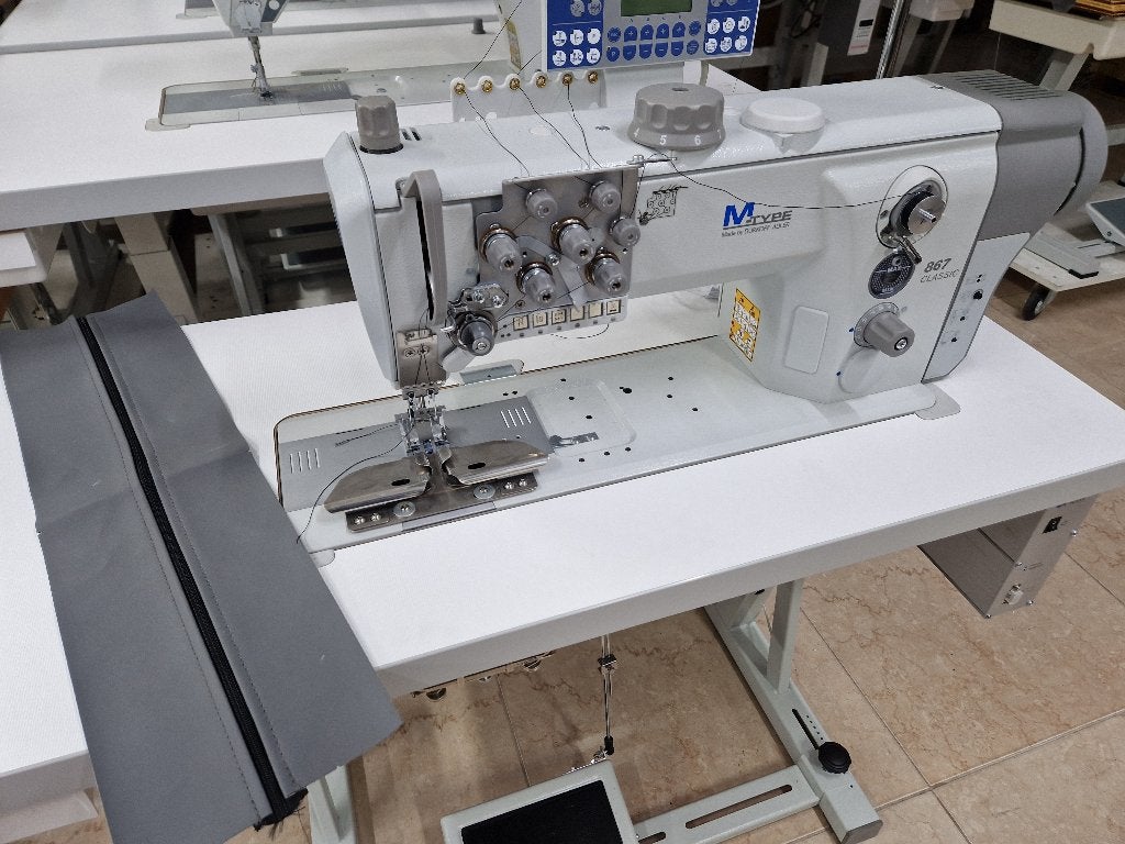 Durkopp Adler 21mm naaldafstand voor ritsen te stikken4, Nieuw, Naaimachine, Industrieel, Ophalen
