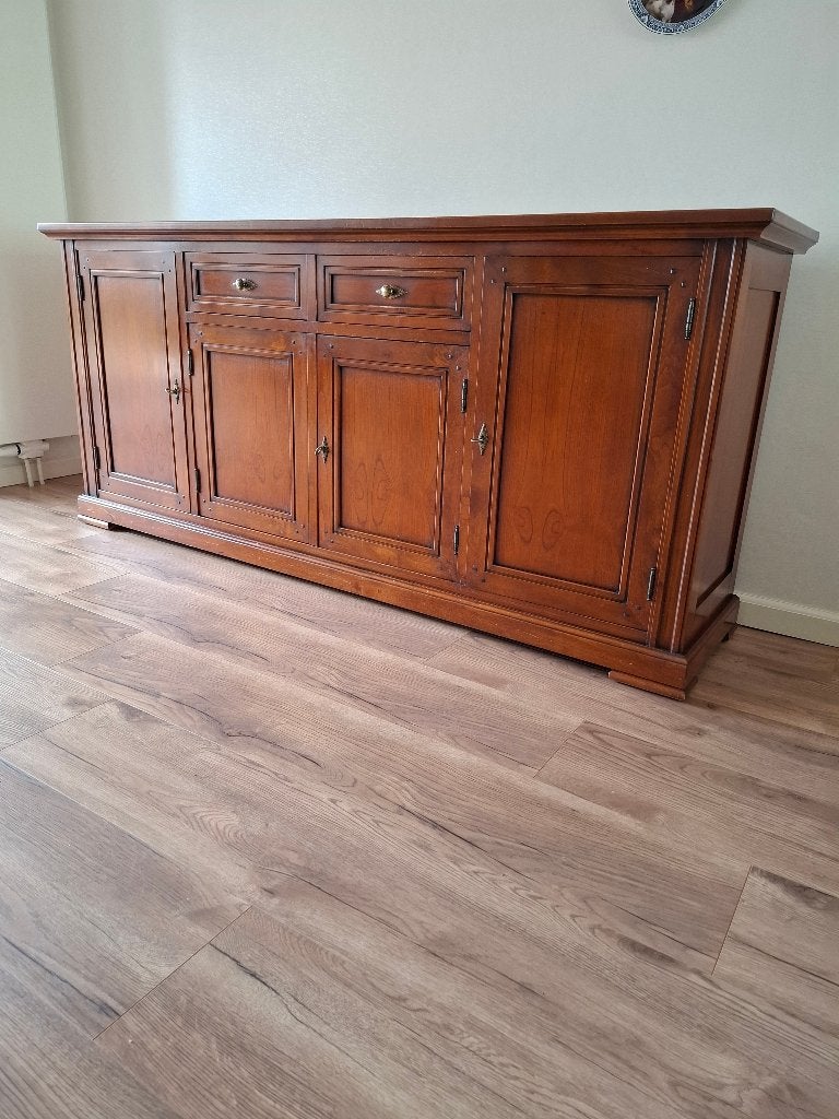 klassieke kersenhouten dressoir, Huis en Inrichting, Kasten | Dressoirs, Ophalen, Gebruikt, Met deur(en), Klassiek