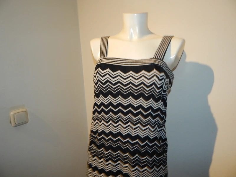 Missoni gebreide jurk deze in aztec print zwart wit mt S, Missoni, Maat 36 (S), Gedragen, Boven de knie