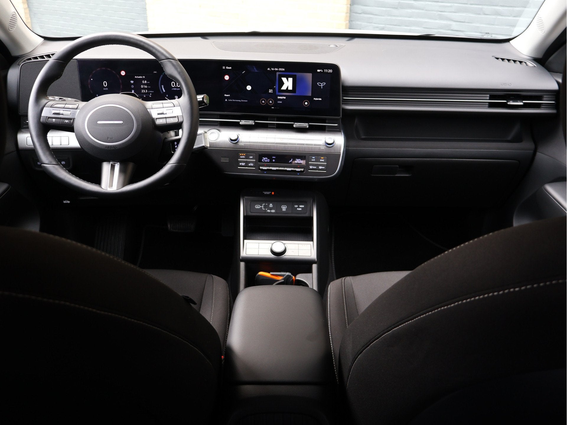 Hyundai KONA 1.6 GDI HEV Comfort Smart | ACC | Dodehoek | Ca, Auto's, Stof, Gebruikt, Wit, Origineel Nederlands