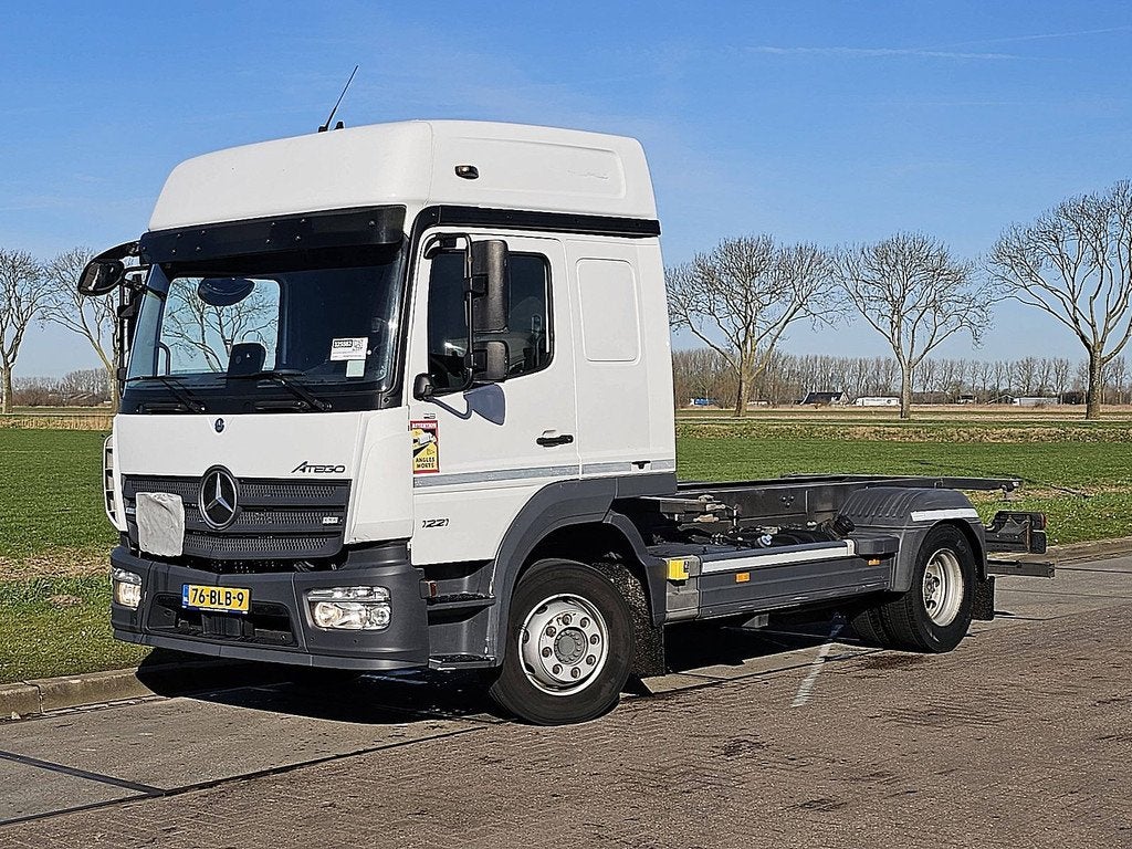 MERCEDES-BENZ ATEGO 1221 wb 356 airco adr, Auto's, Automaat, Euro 6, Wit, Bedrijf