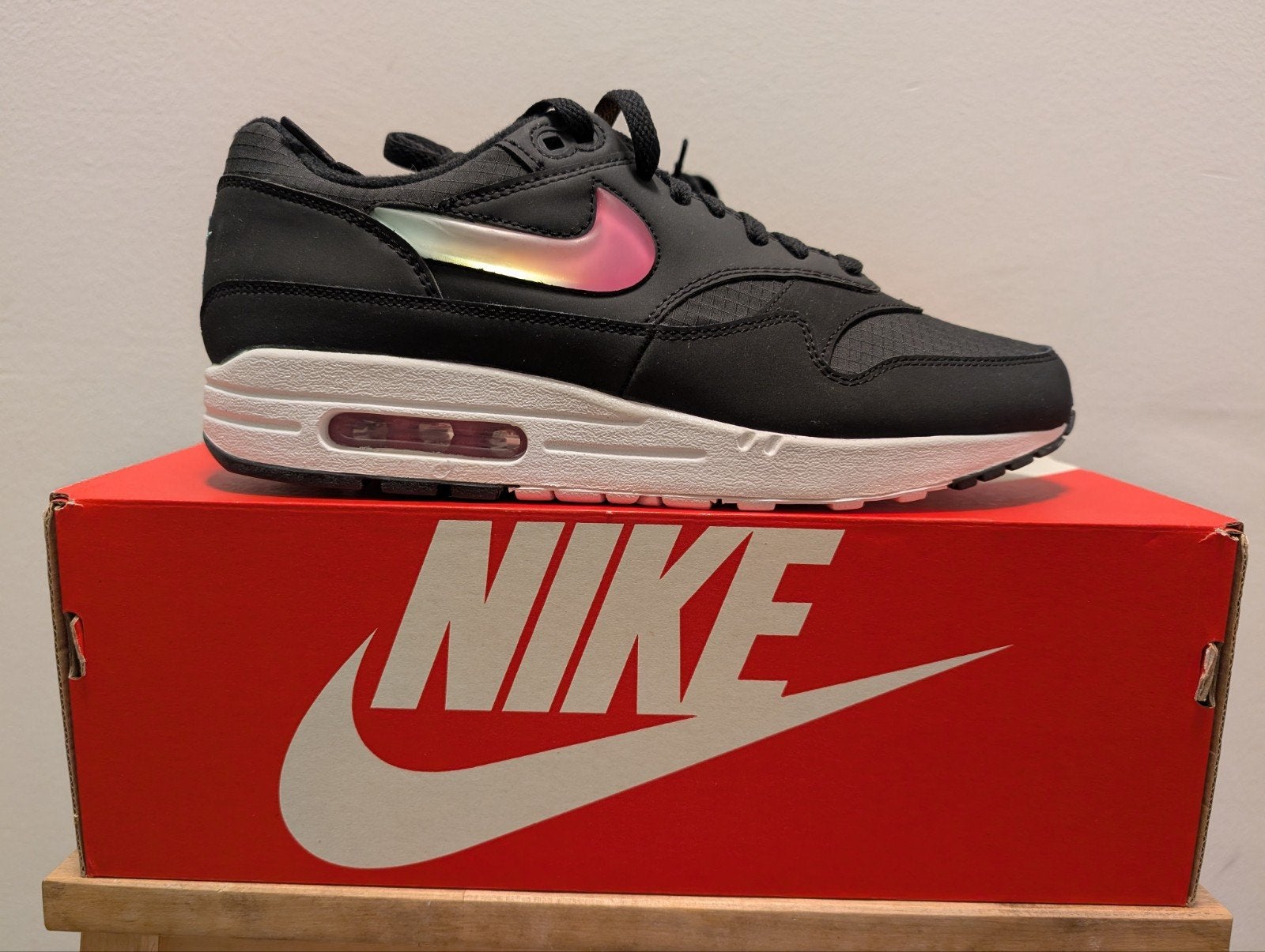 Nike Air Max 1 Jelly Jewel Black 43, Kleding | Heren, Schoenen, Nike air max, Overige kleuren, Nieuw, Ophalen of Verzenden