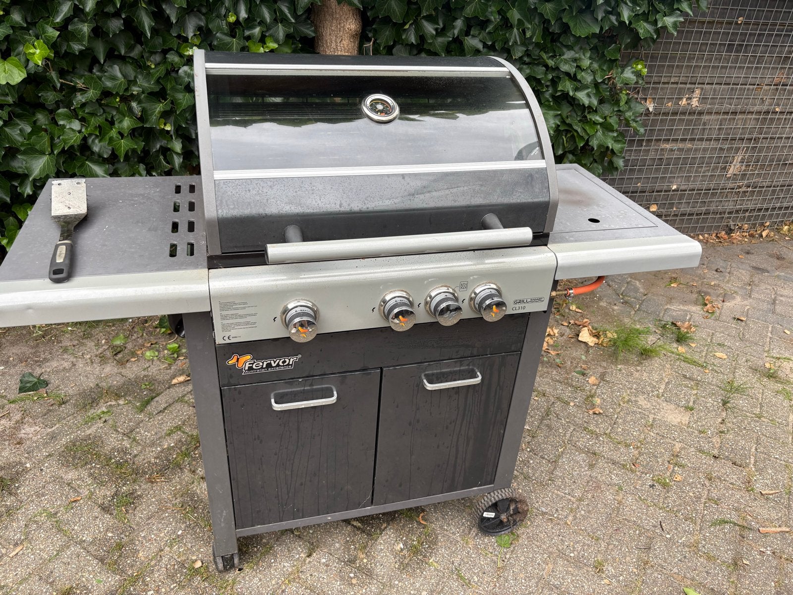 Fervor gasbarbecue met 3 branders en zijbrander, Ophalen, Gebruikt