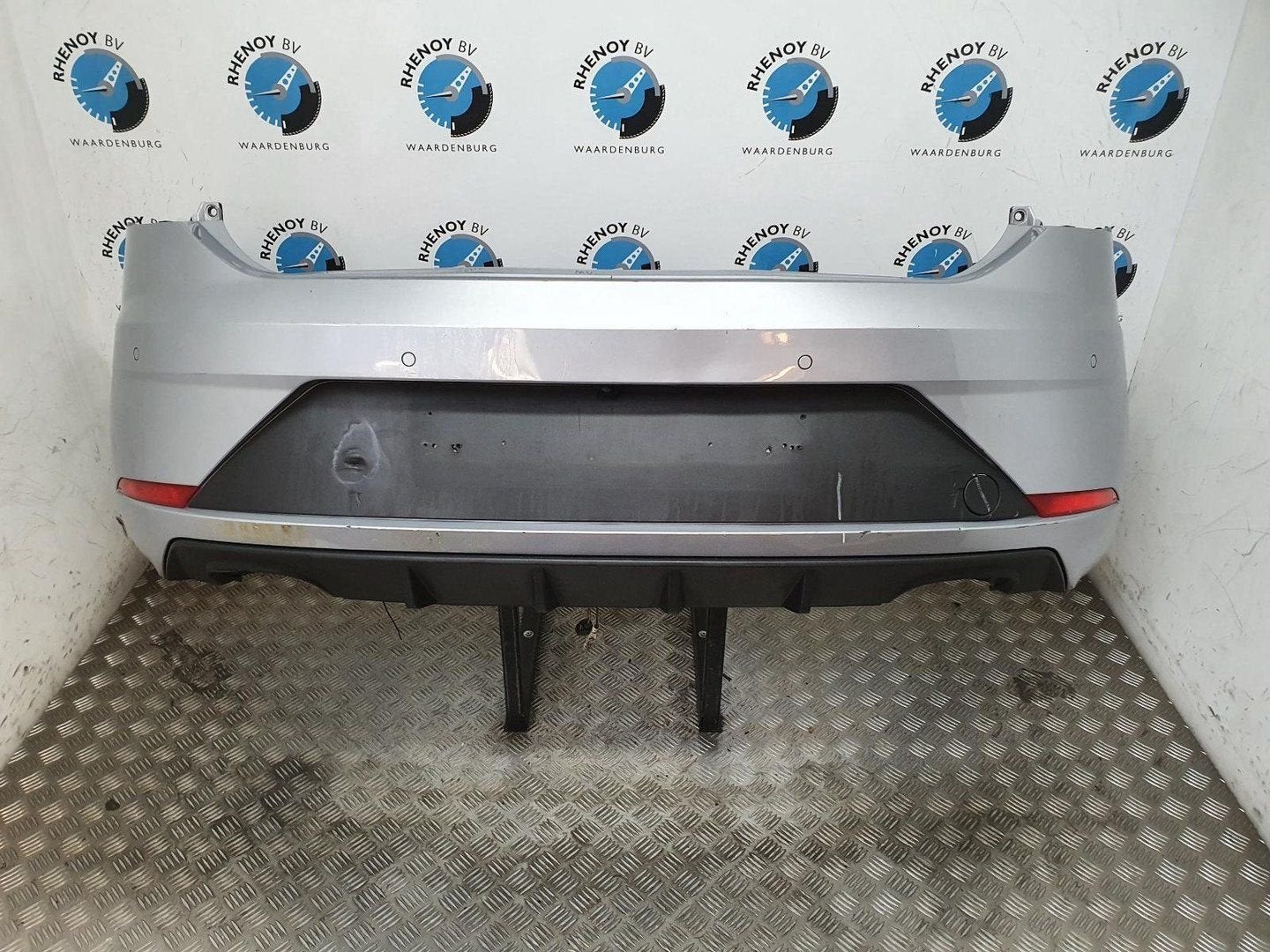SEAT LEON 2.0 TSI CUPRA  BUMPER ACHTER 2018, Gebruikt, Ophalen of Verzenden, Stiba lid, Achter