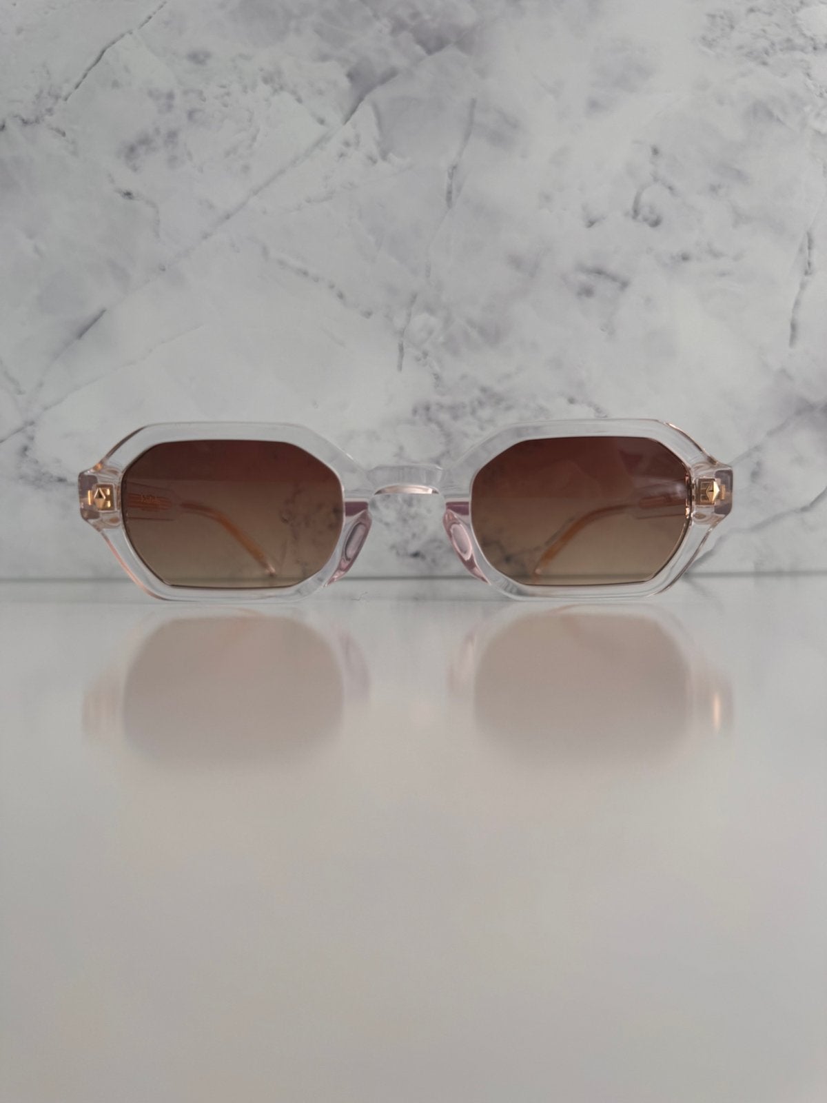 SALE John Dalia Milla C186 Transparant/Goud/Bruin Zonnebril, Overige merken, Zonnebril, Bruin, Nieuw