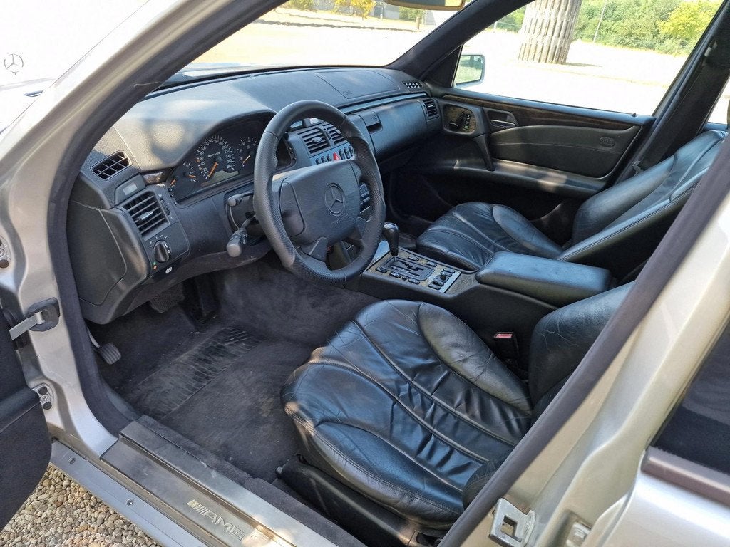 Mercedes-Benz E-klasse E50 / E55 AMG FULL-OPTiON nieuwe LAK, Achterwielaandrijving, Automatische klimaatregeling, Leder, Bedrijf