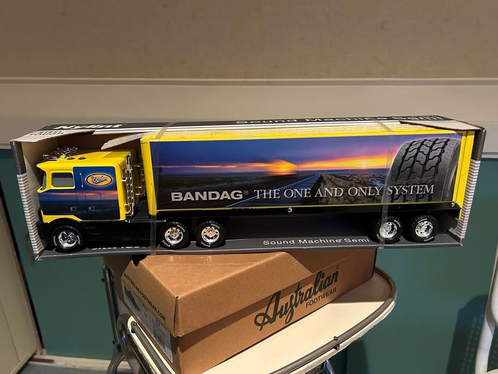 Nylint Sound Machine Semi Bandag vrachtwagen, nieuw in doos, Ophalen of Verzenden, Nieuw